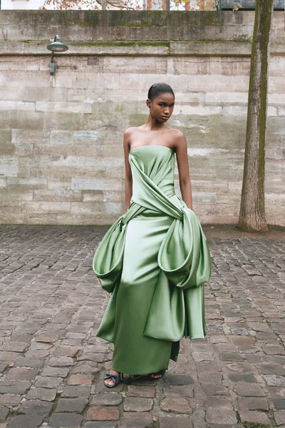 Look 24